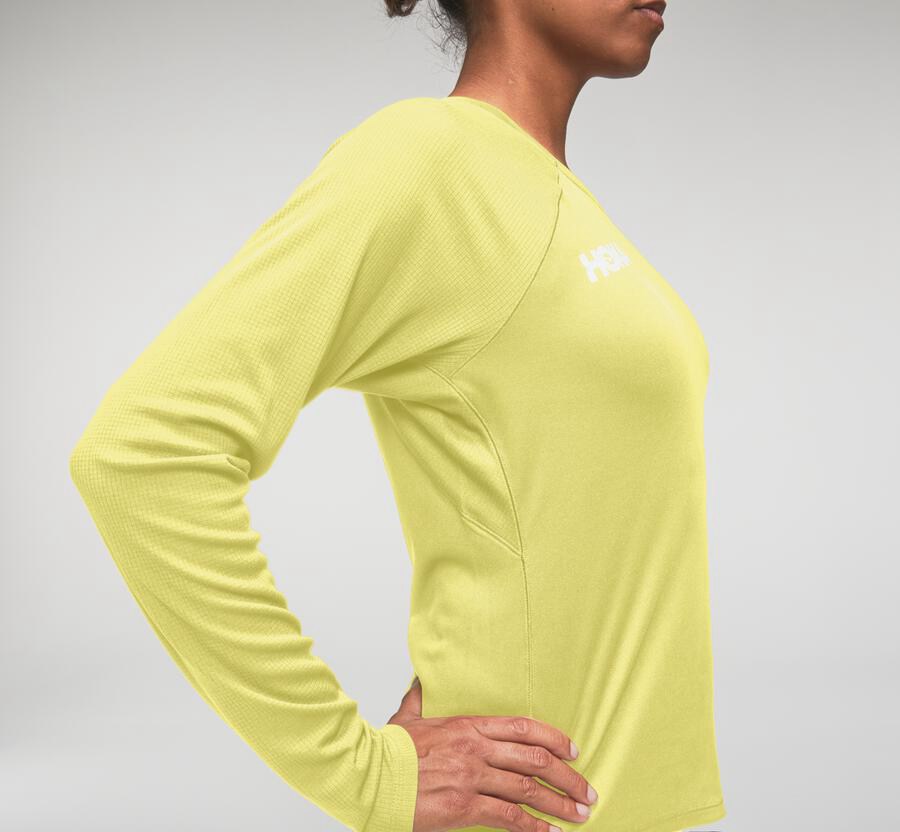 Hoka Australia One One Performance Long Sleeve - Womens Tops Yellow - HLNJZ-3615